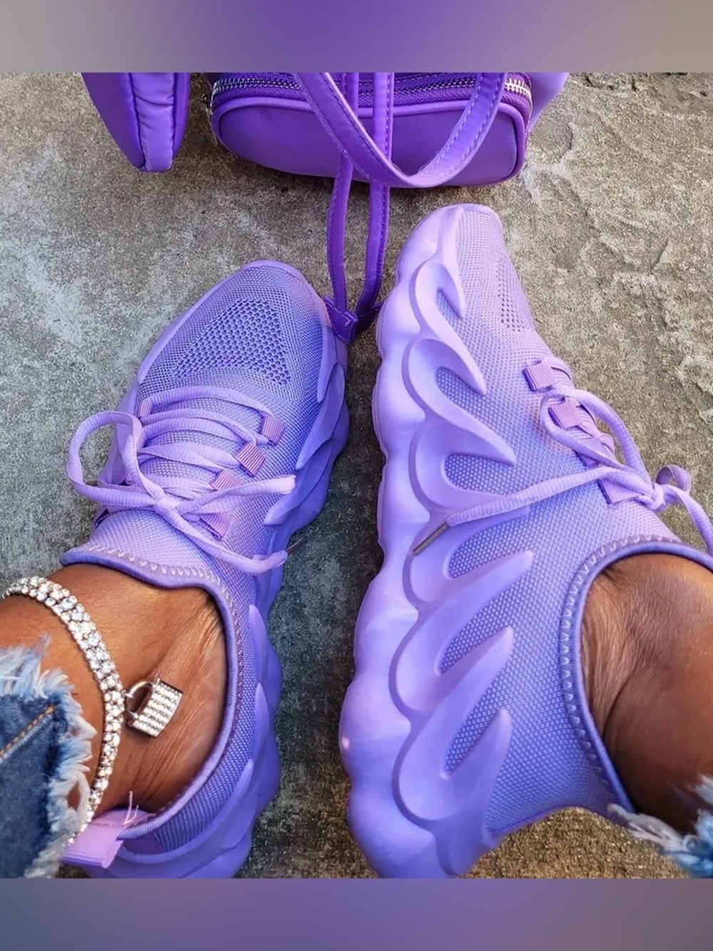 NEW Women’s Lavender Canvas Fashion Sneakers size 7 & 8